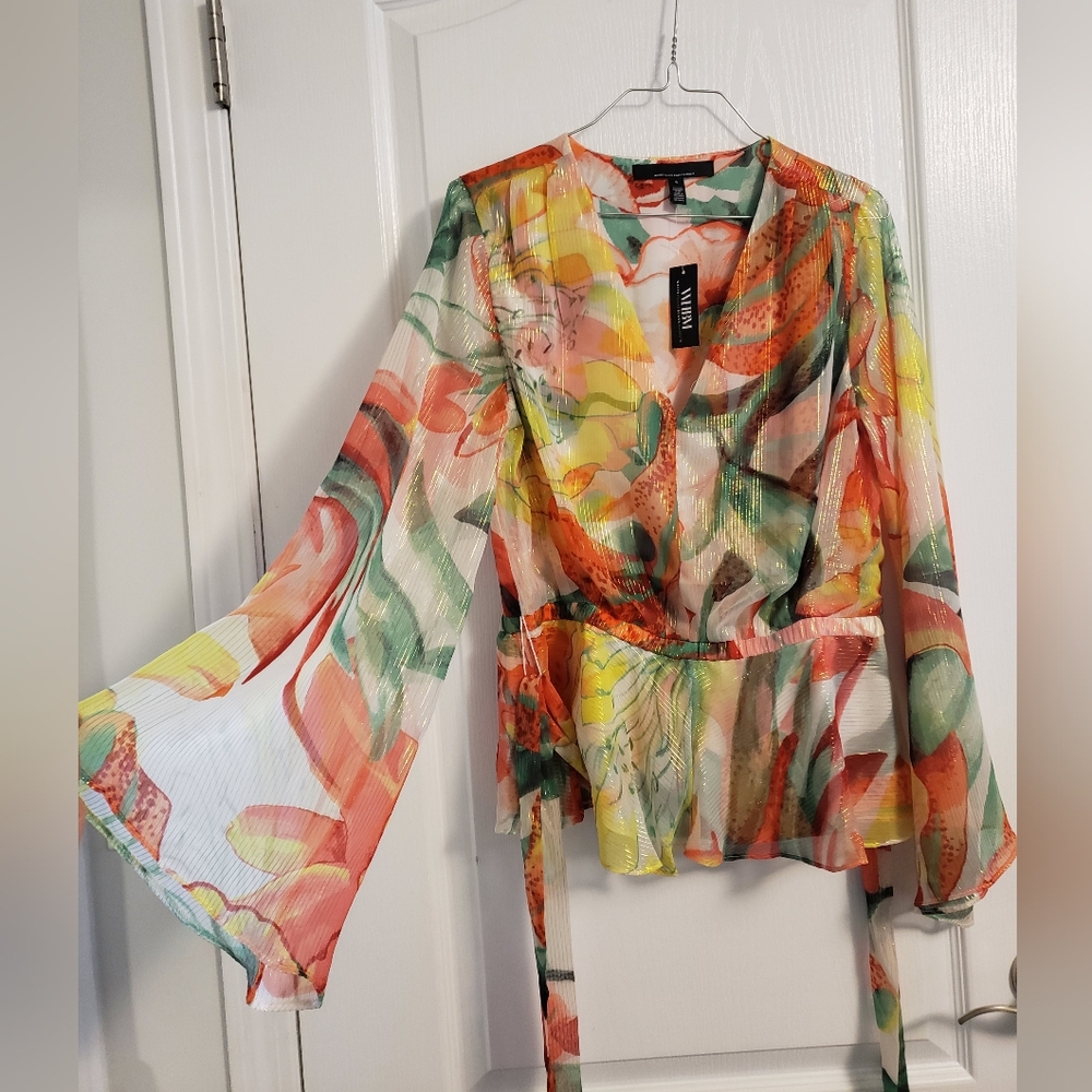 Vibrant Floral Blouse with Flared Sleeves